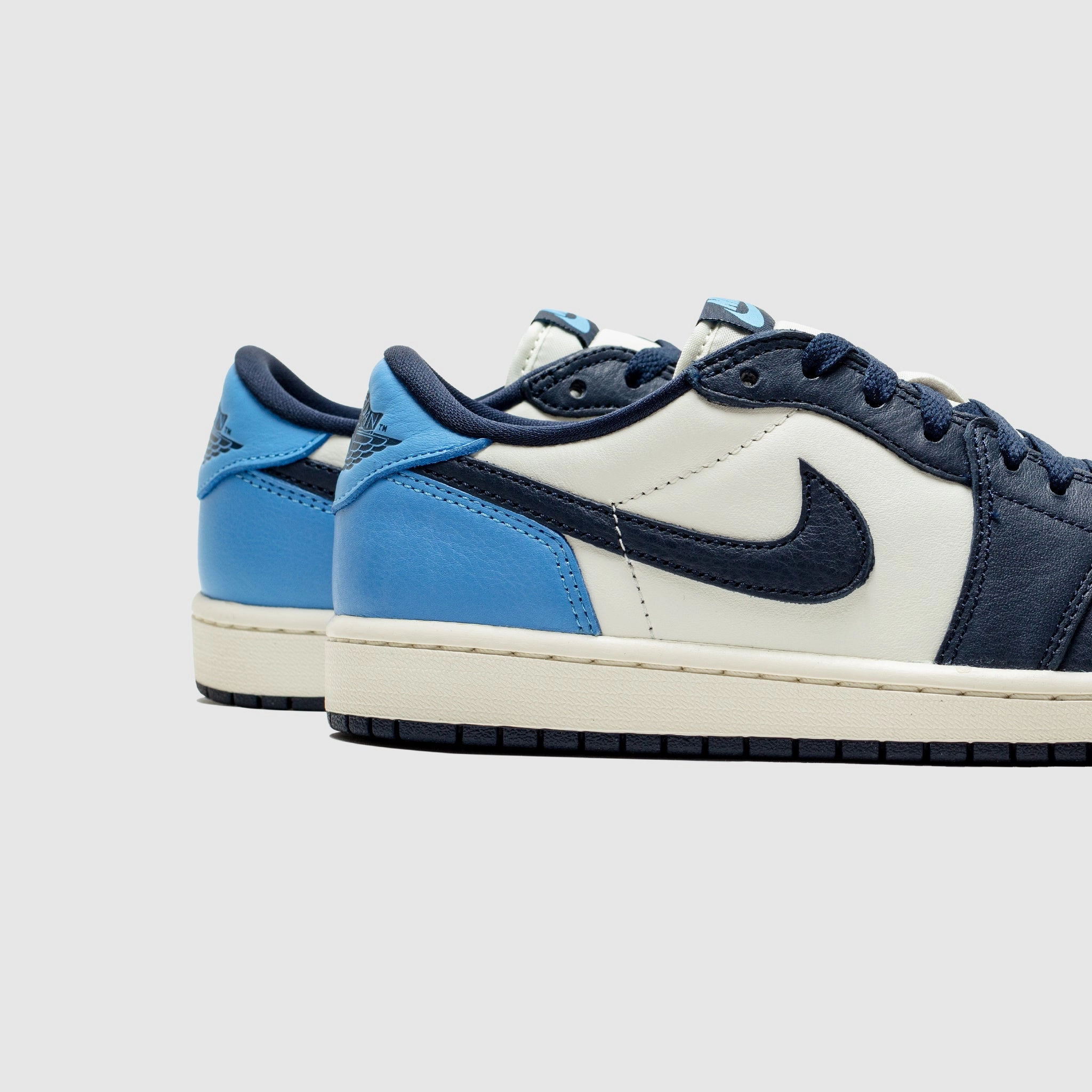 AIR JORDAN 1 LOW OG OBSIDIAN