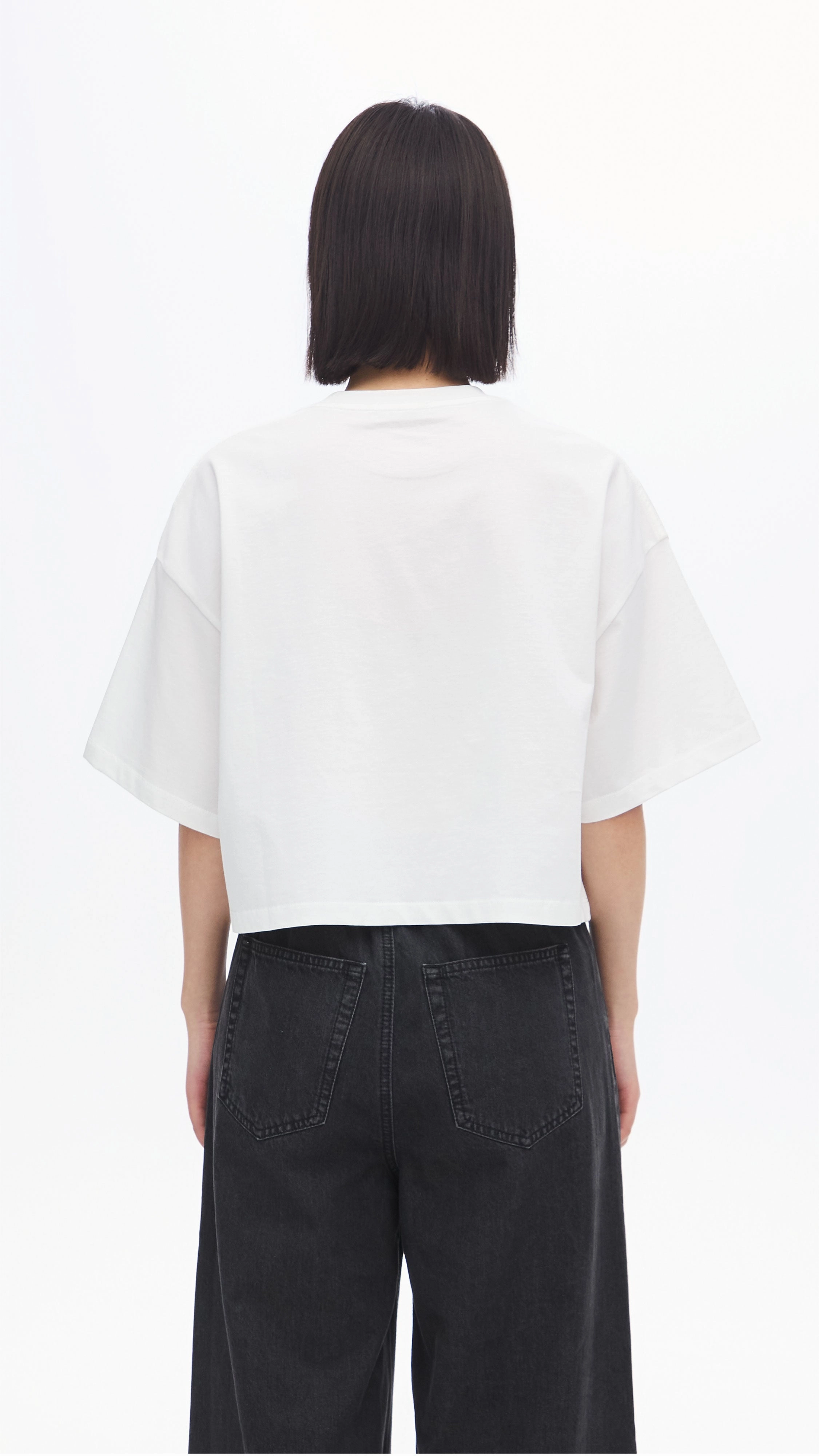 Cropped Parrot Graphic Embroidery Tee