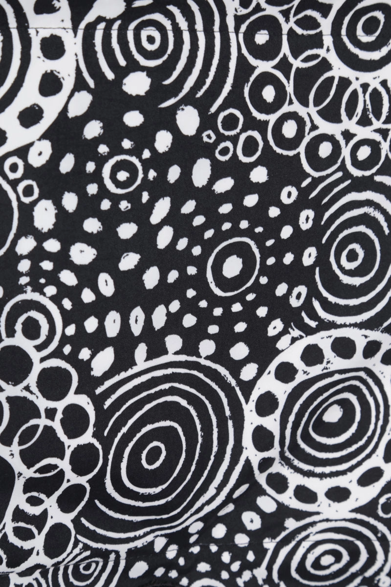 graphic print nylon padded scarf