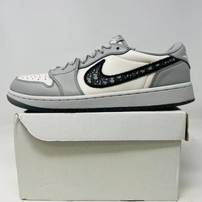 Jordan 1 Retro Low Dior (Sample Pair)