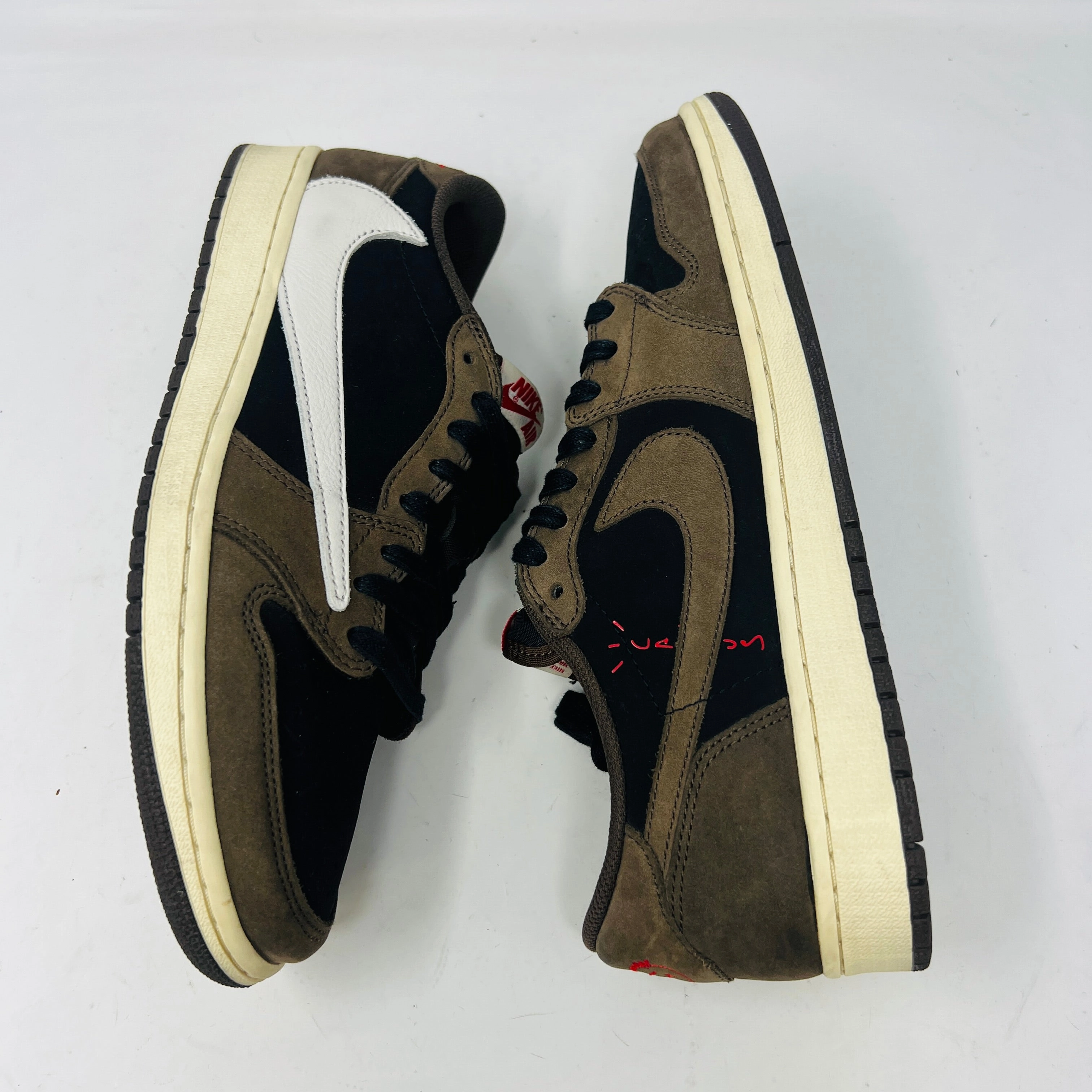 Jordan 1 Retro Low OG SP Travis Scott Mocha