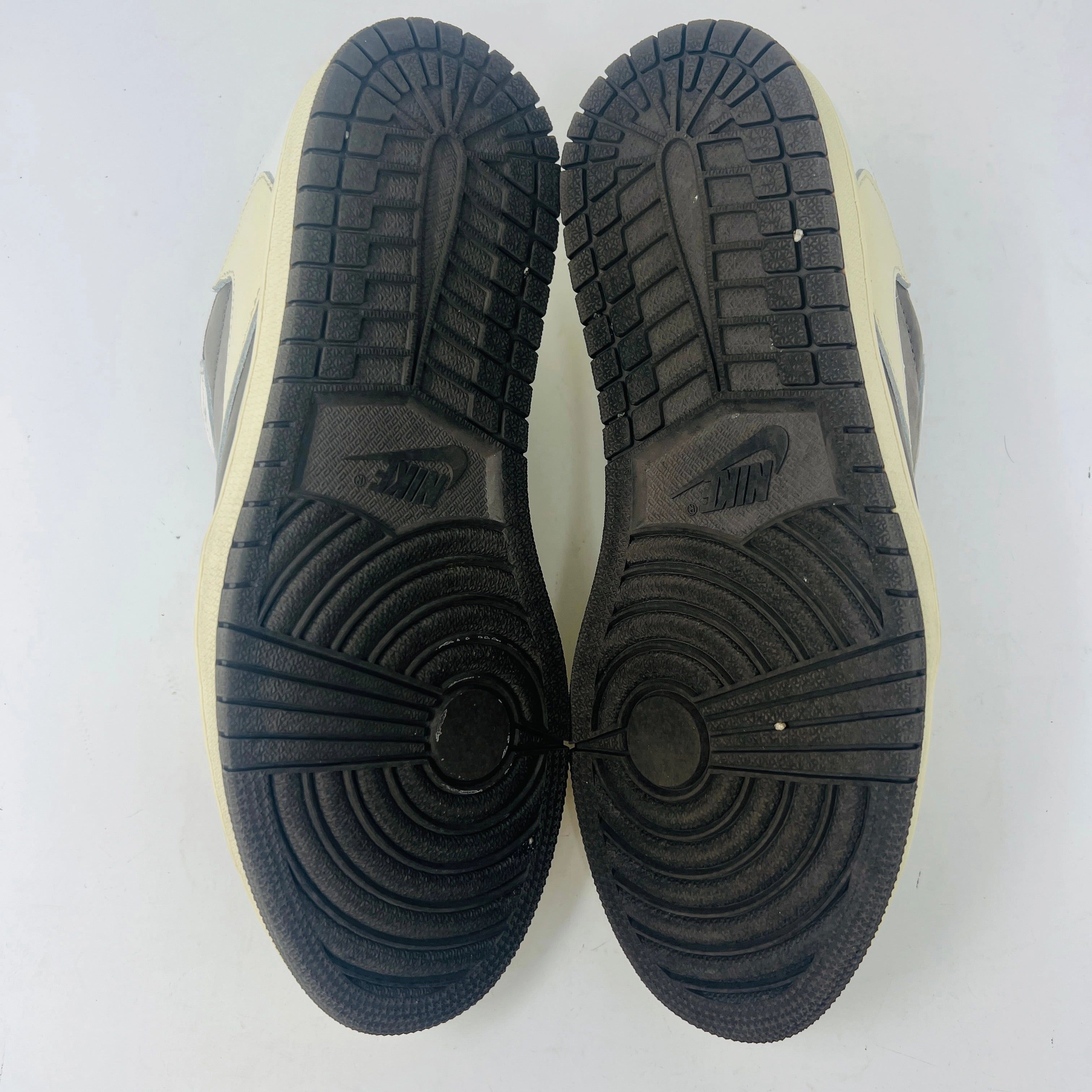 Jordan 1 Retro Low OG SP Travis Scott Reverse Mocha