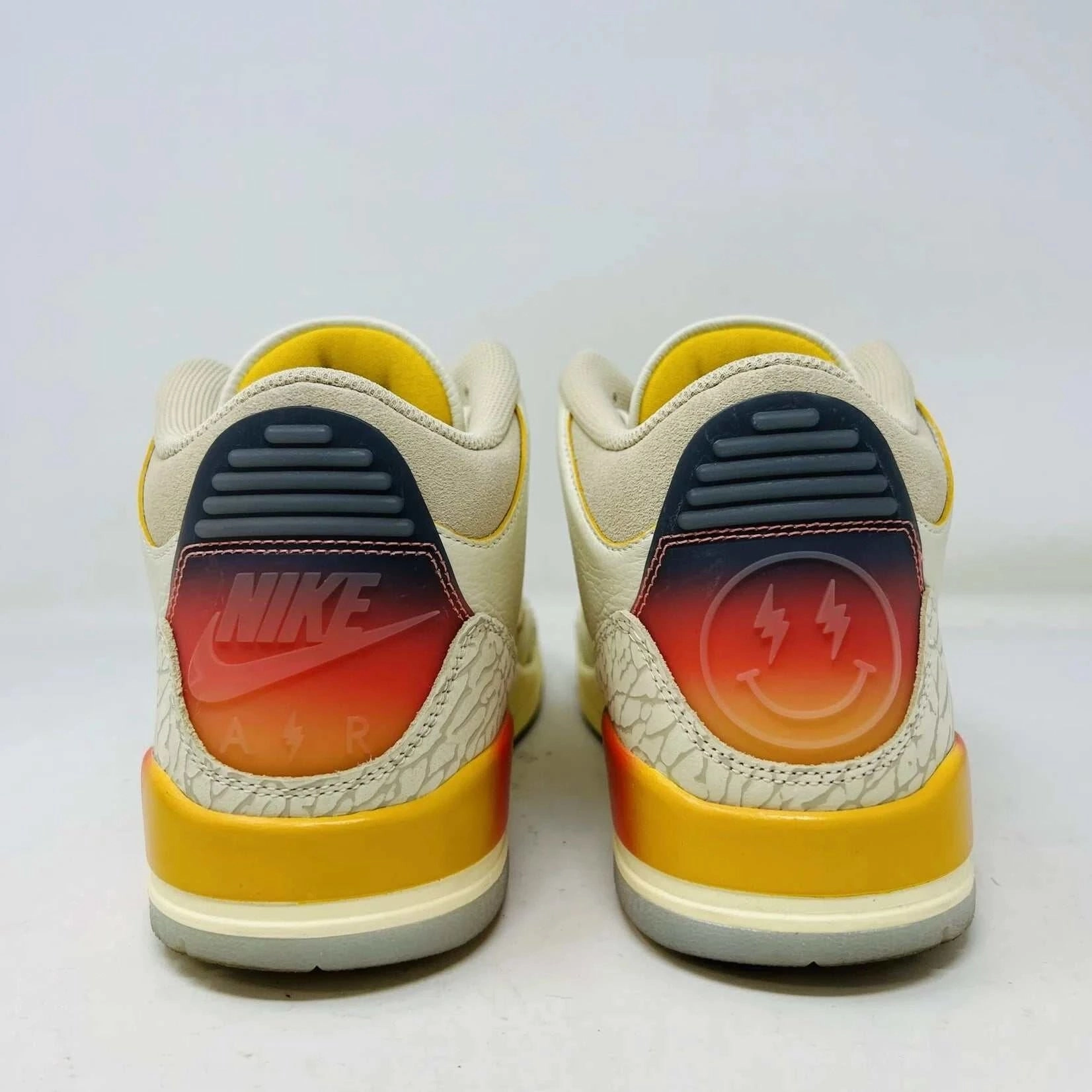 Jordan 3 Retro SP J Balvin Medellín Sunset