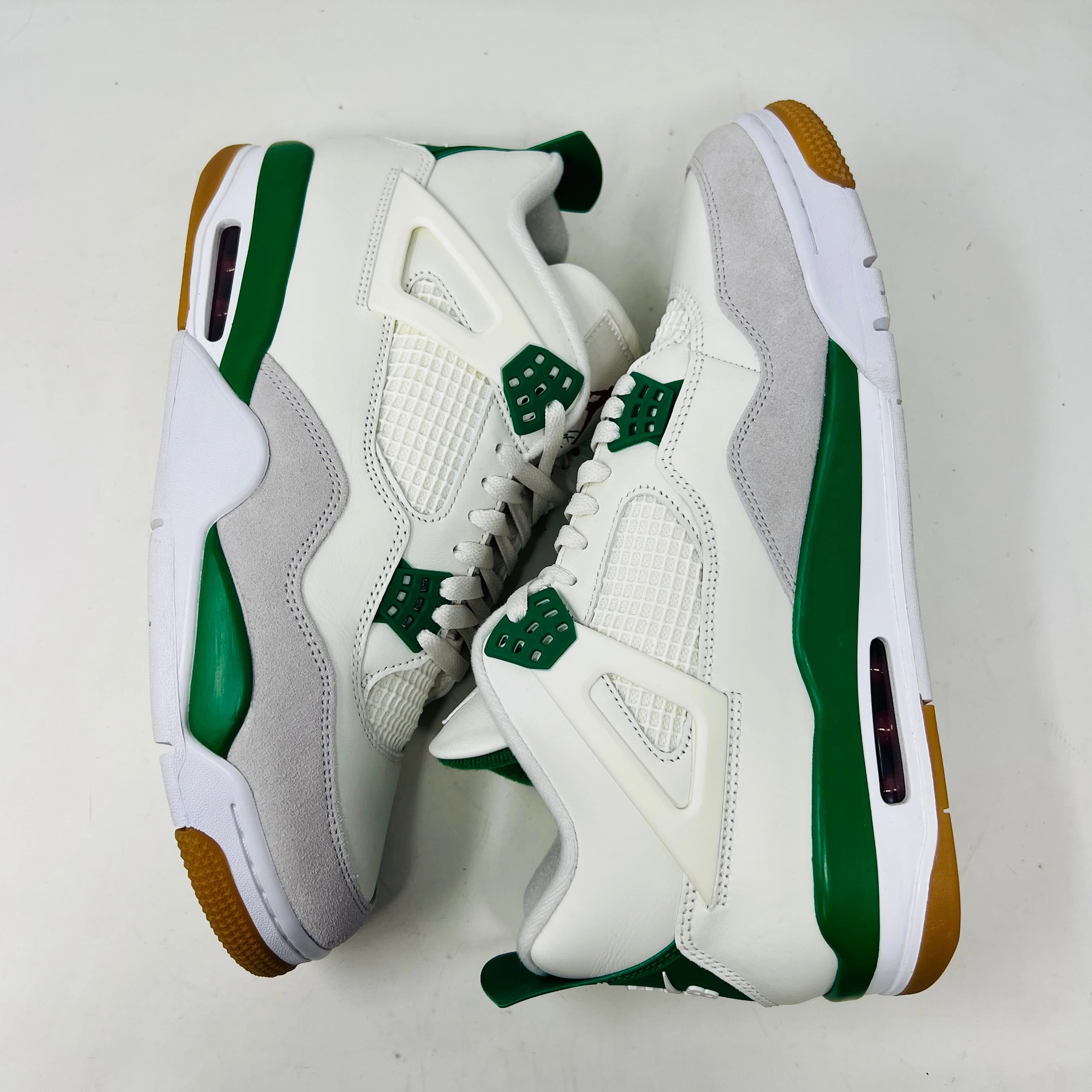 Jordan 4 Retro SB Pine Green