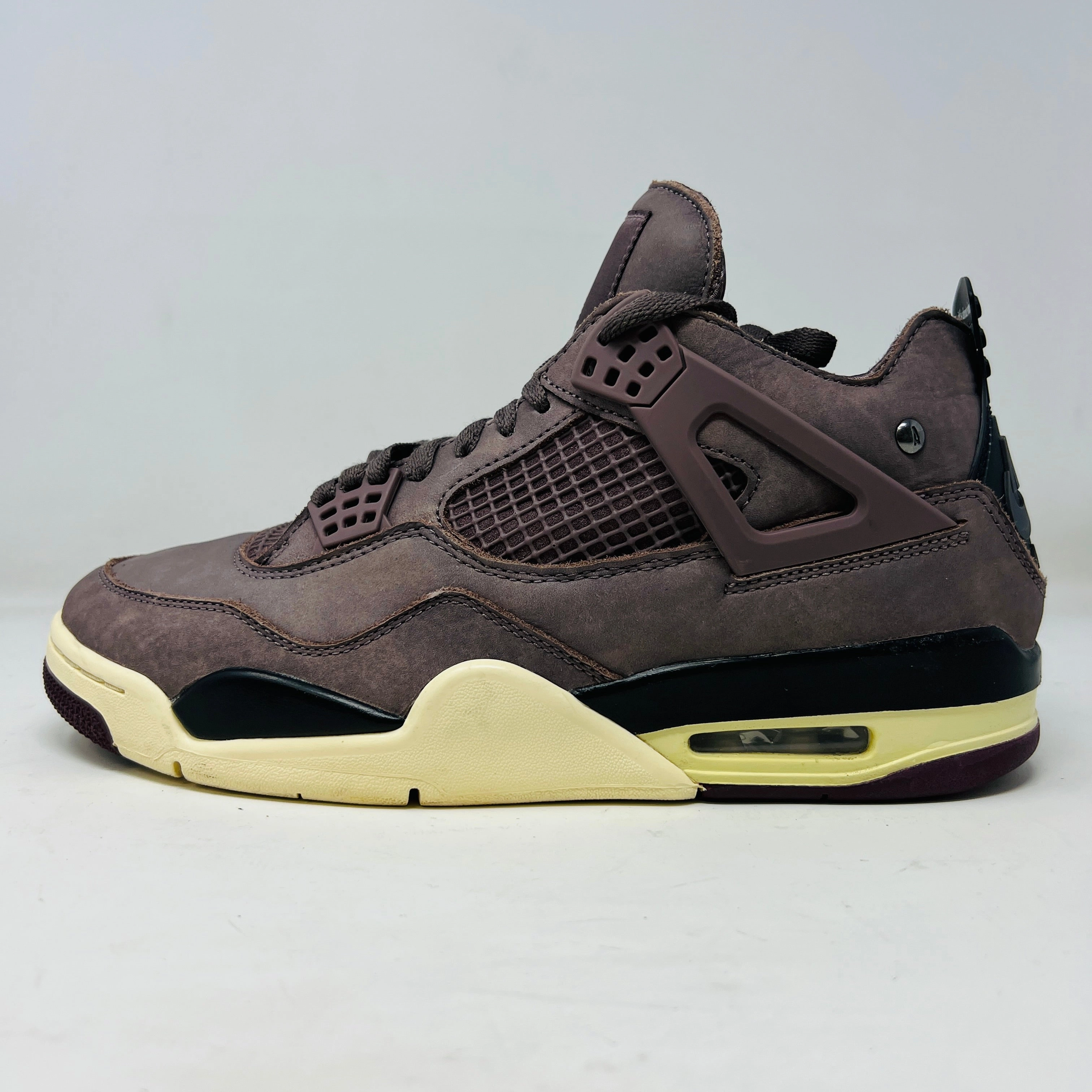 Jordan 4 Retro SP A Ma Maniére Violet Ore