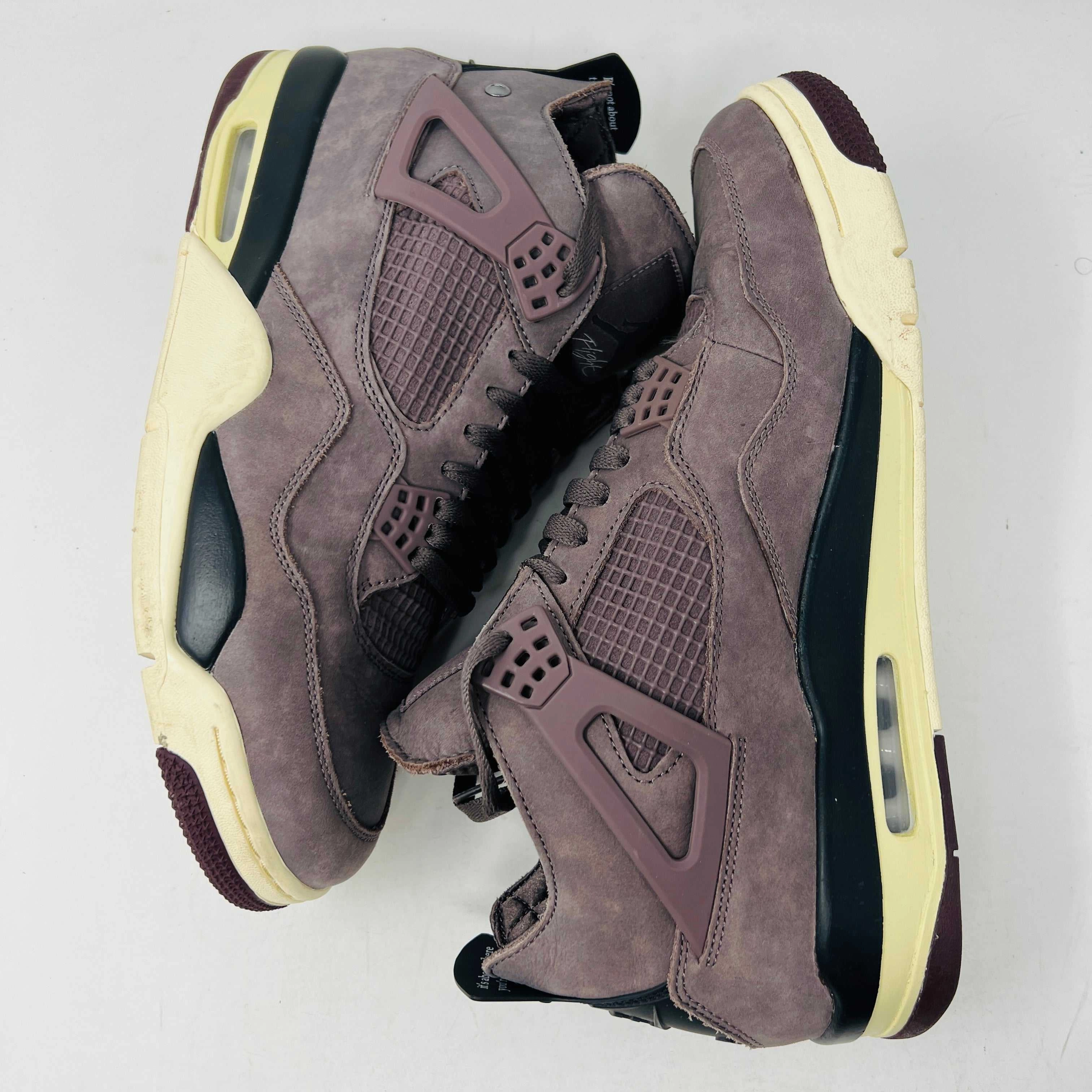 Jordan 4 Retro SP A Ma Maniére Violet Ore