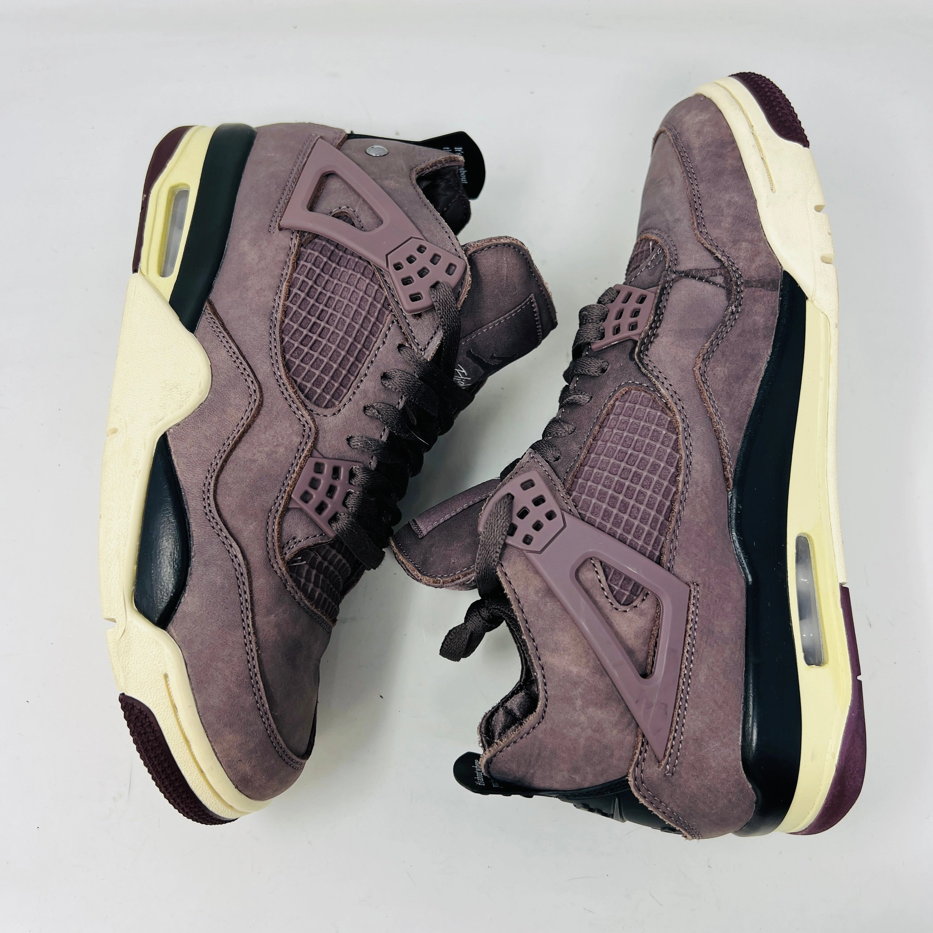 Jordan 4 Retro SP A Ma Maniére Violet Ore