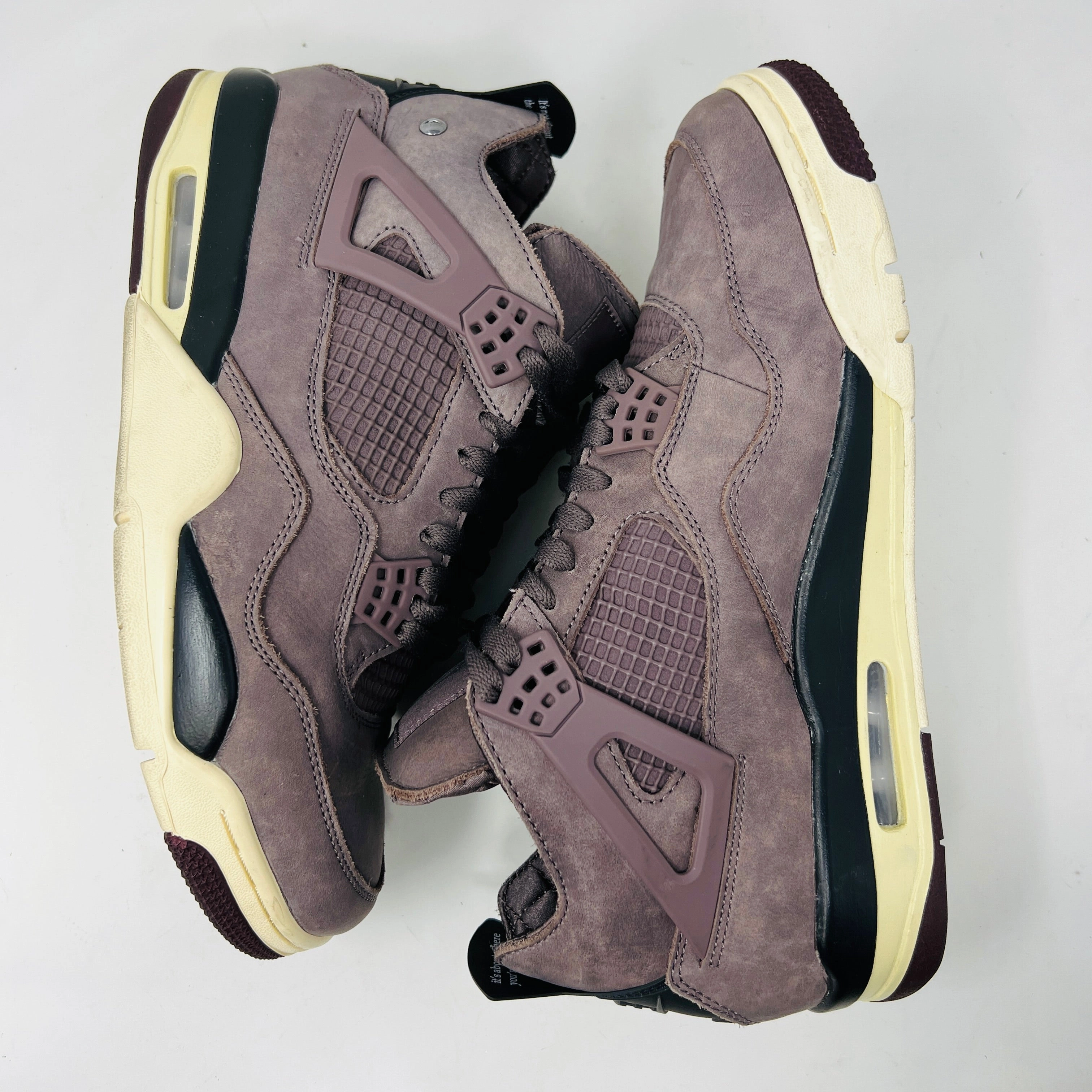 Jordan 4 Retro SP A Ma Maniére Violet Ore