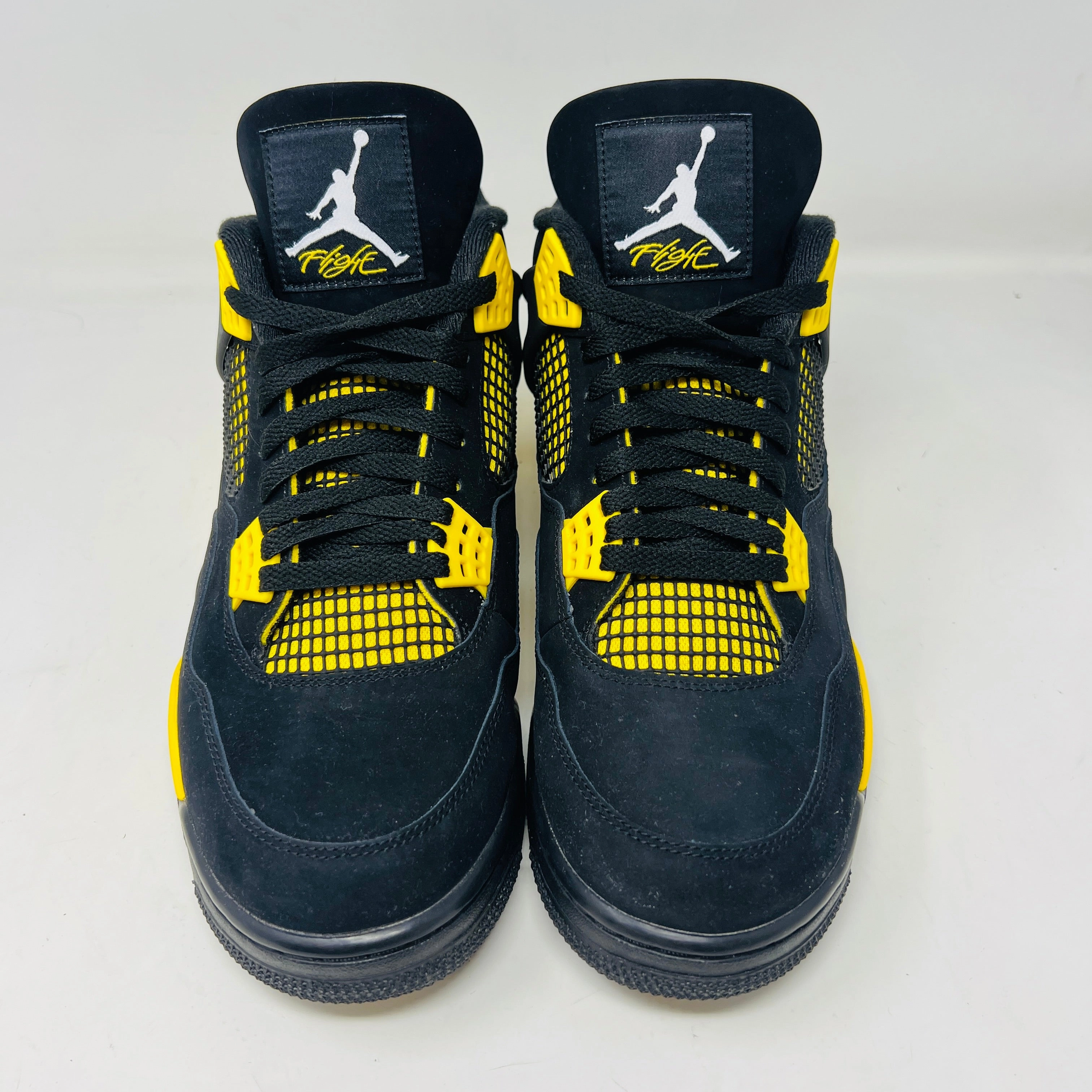 Jordan 4 Retro Thunder (2023)