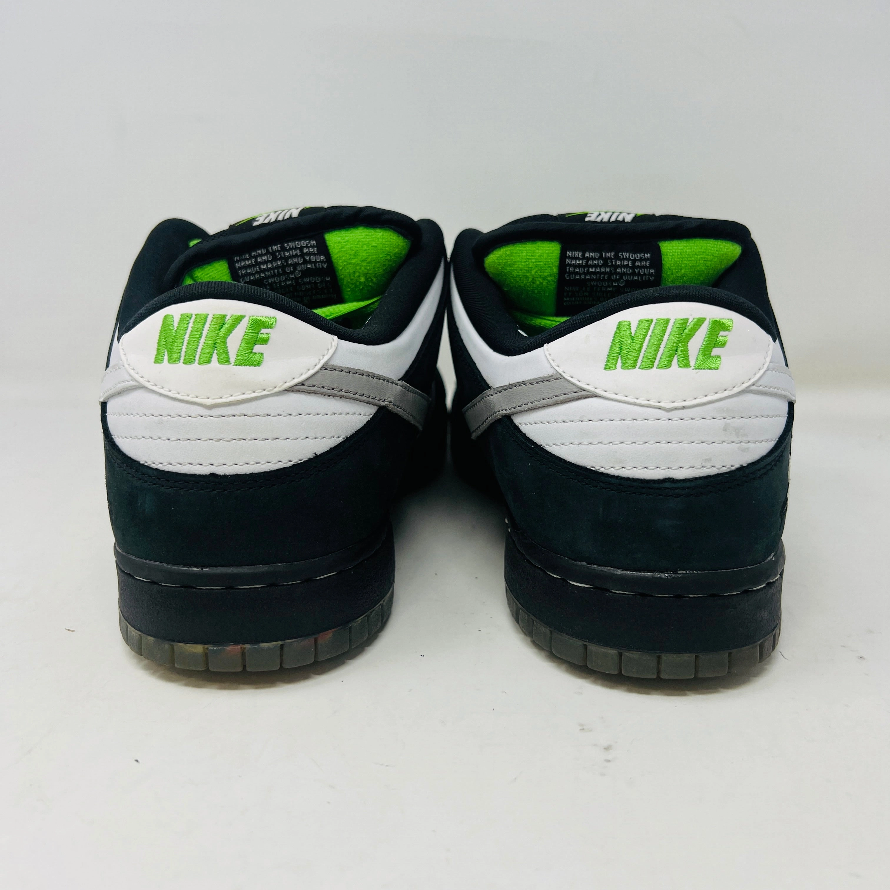 Nike SB Dunk Low Staple Panda Pigeon