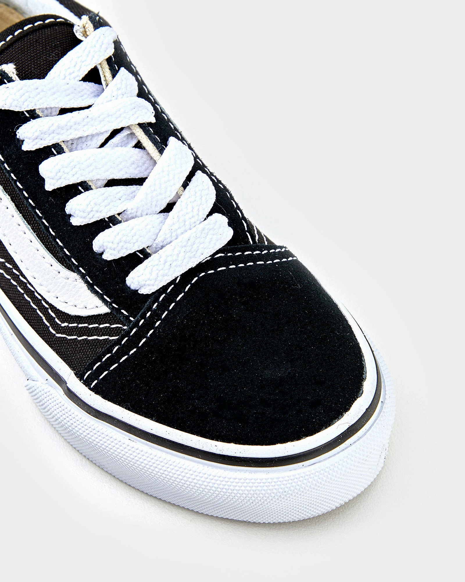 Old Skool Youth Black White