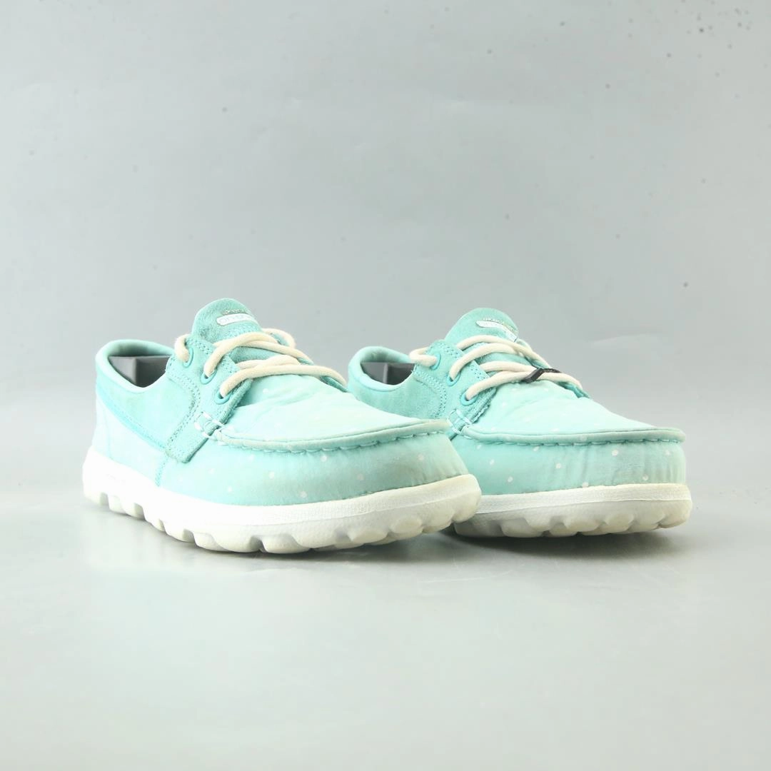 SKECHERS ON THE GO