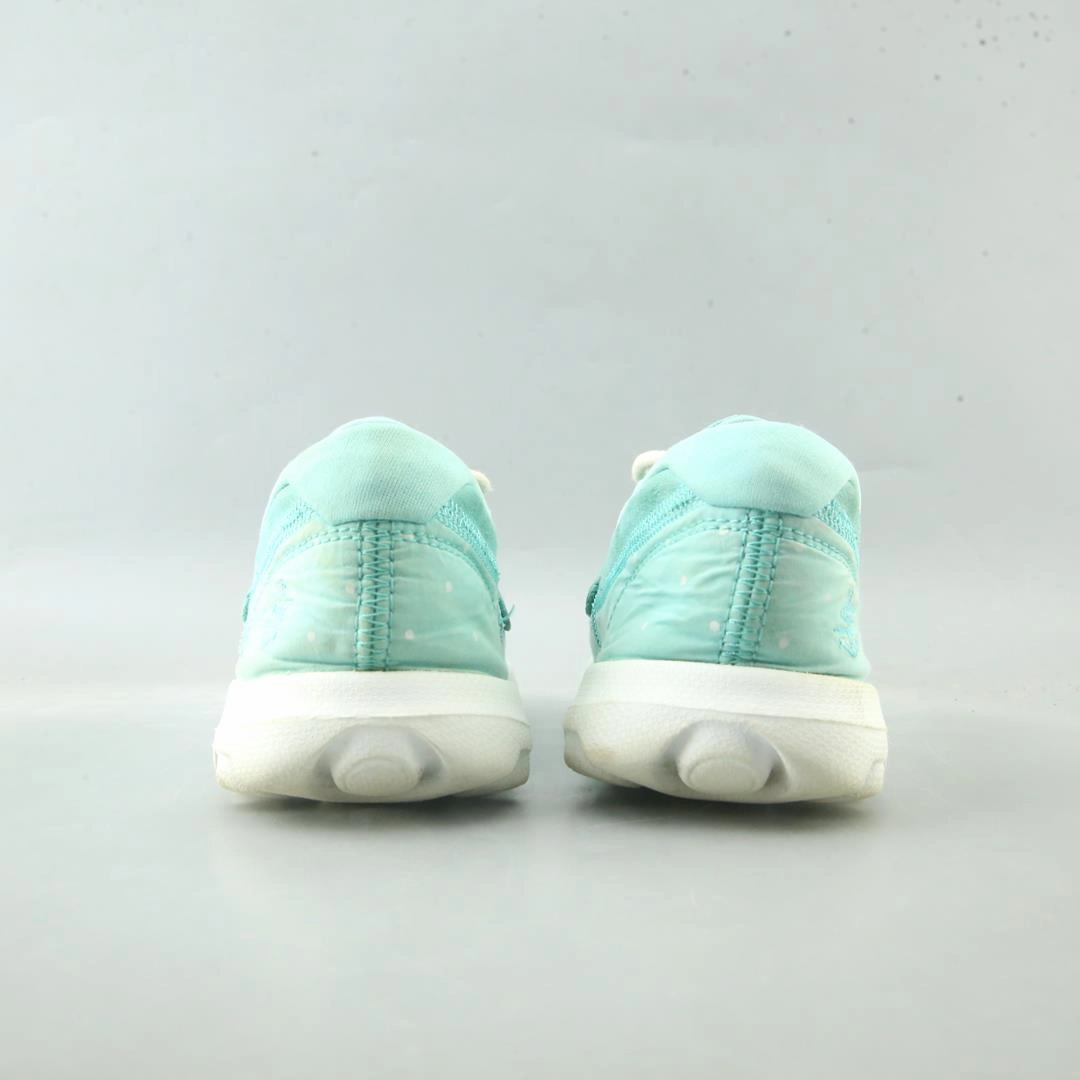 SKECHERS ON THE GO