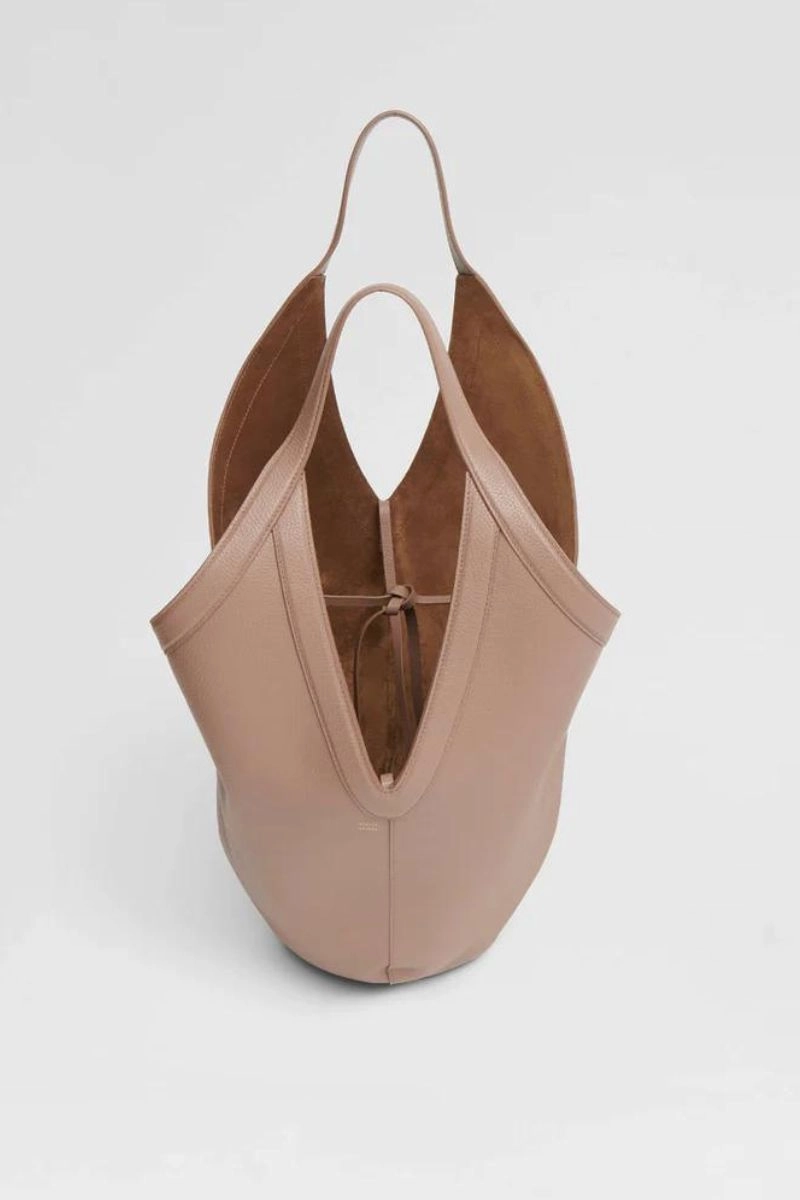 Soft M Hobo