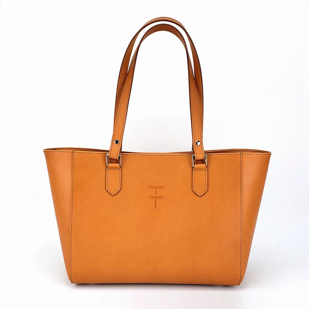 TT Signature Handbag Medium