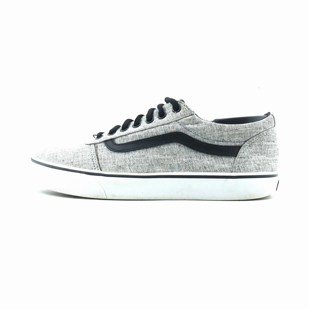 VANS AUTHENTIC