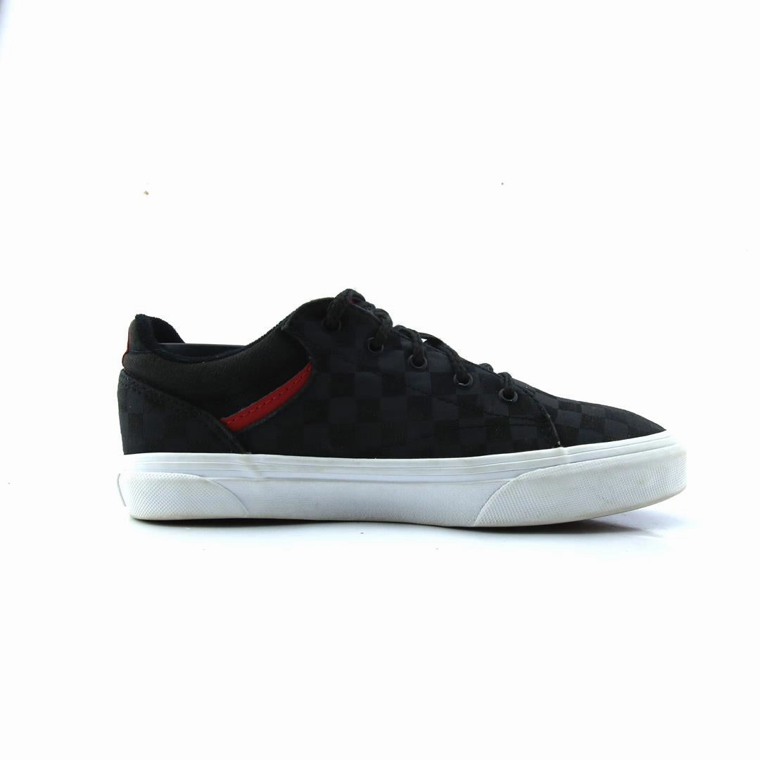 VANS SELDAN