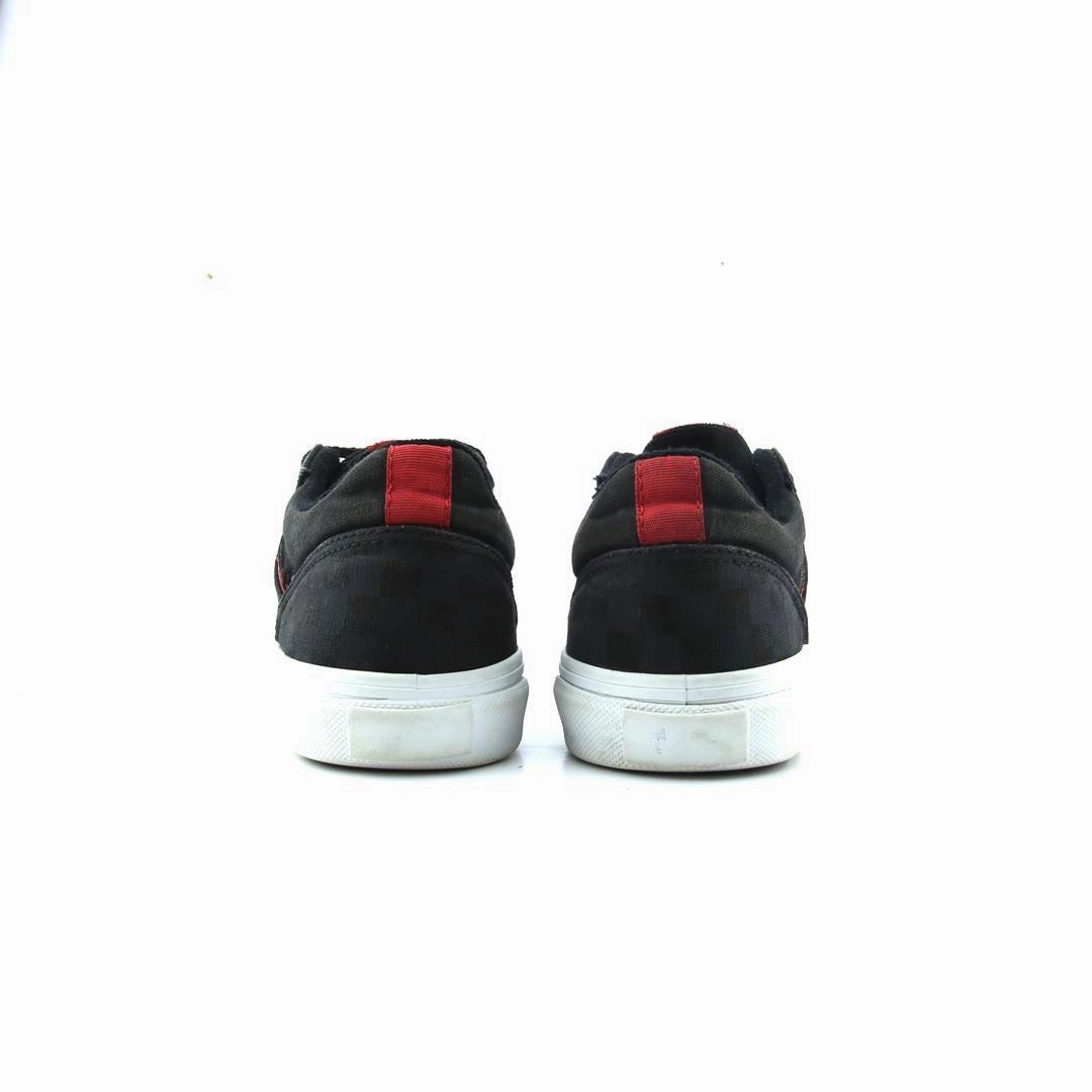 VANS SELDAN