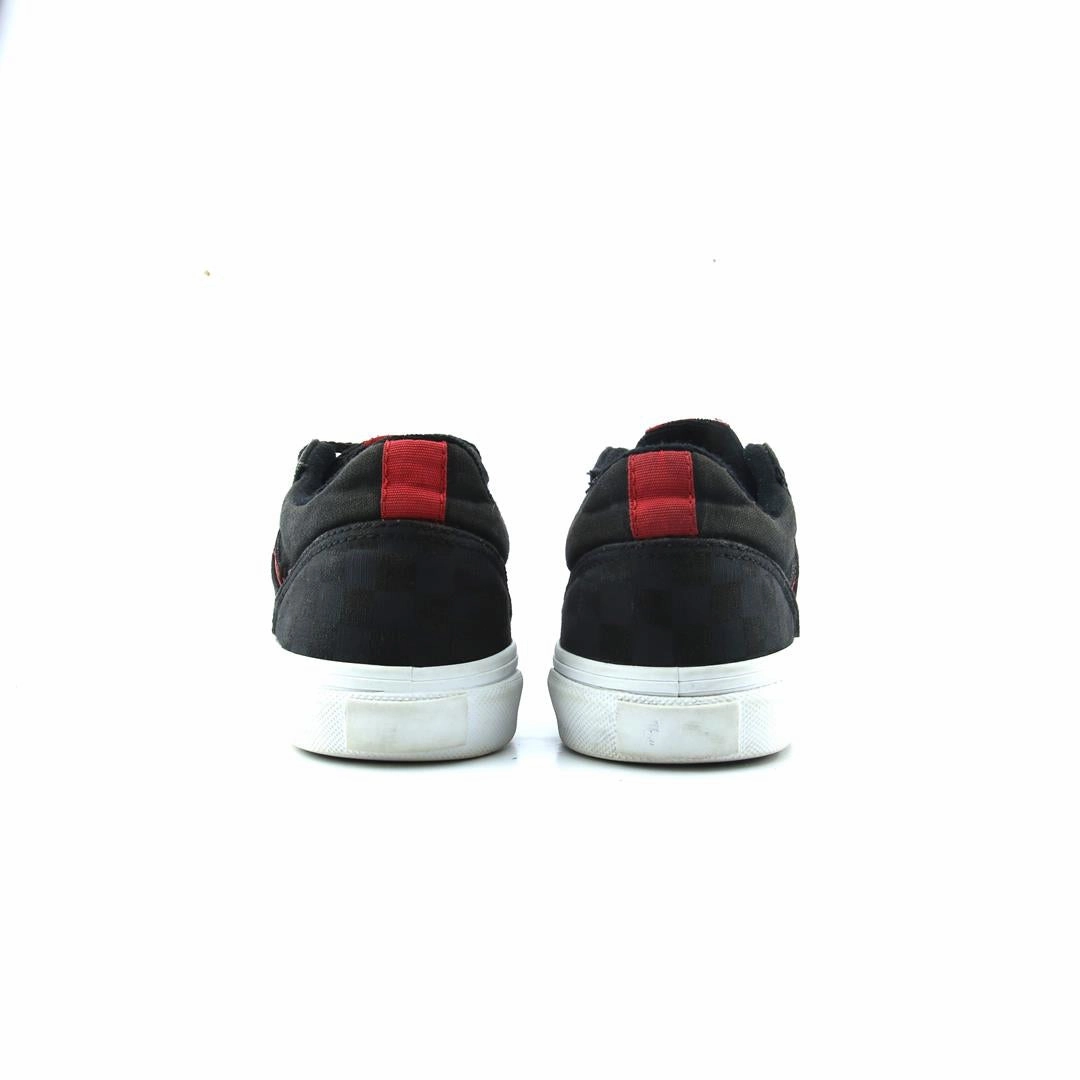 VANS SELDAN